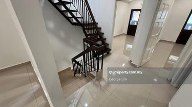 Fully Renovated with Artic Floor 1