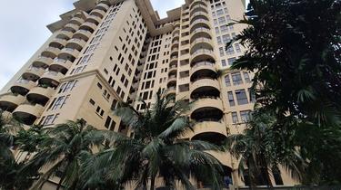 Near mid valley, easy access to highway and many many more 1