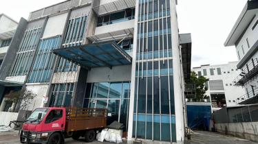 Semi-D Factory for sale  1