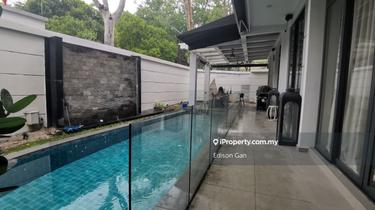 Corner semid with private pool 4 car parks in serene kiara for sales 1