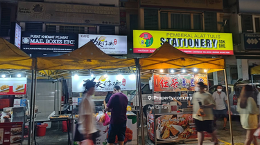 3 storey shop facing main road (Same Row Public Bank) 1