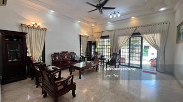 Freehold double storey Semi-D at kota kemuning for sales! 1