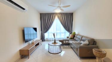 Spacious apartment with tasteful furnishing and breathtaking city view 1