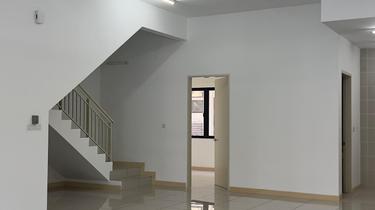 N' Dira, Sierra 16, Bandar 16 Sierra, Puchong South 1