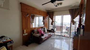 Cheap hurry 2 shaded car park fully renovated furnished  1
