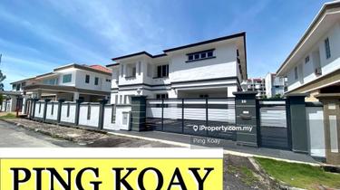 Double Storeys Bungalow For Sale @Beverly Hill 1