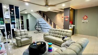 Fully Extend Kitchen All Floor 2.5 Storey 22x70 Nice Reno Freehold 1