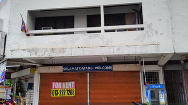 Big space of ground floor shop for rent 1