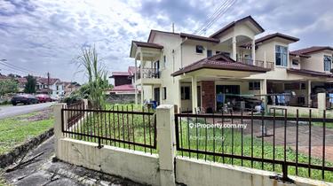 Good Deal! Big Double Storey Corner For sales! Over 3000 Land size! 1