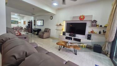 Elegant Living Amid Greenery: Southlake Terraces, Desa Parkcity 1
