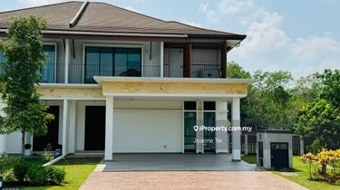 Semi-D house for Sale 1