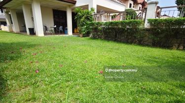 Safa corner limited corner for sale between plaza arkadia & waterfront 1
