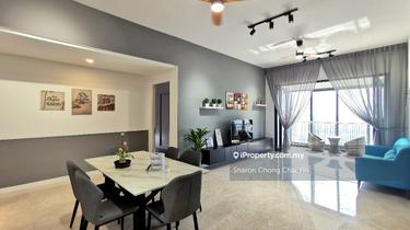 High floor sea view , highest and grand condo in jb town 1