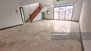 Own a 2,100 sqft Duplex Penthouse Minutes from KLCC 1