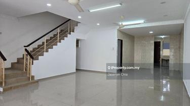Gated Guarded 3storey house for rent 1