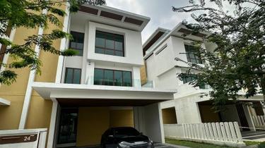Astana Residence 3 Storey Semi - Detached Villa House - Presint 8 1
