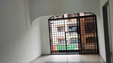 Below Market Value! 3room 2bath 2nd floor Shop Apartment Pandan Jaya 1