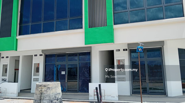 Alam Impian Prisma Alam impian Big end lot size facing main road  1