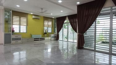 Move In Condition Bungalow Bandar Mahkota Cheras Big Car Pouch 1