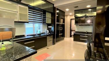 Amazing Lakeview Banglo with luxurious design, fully furnish n extend 1