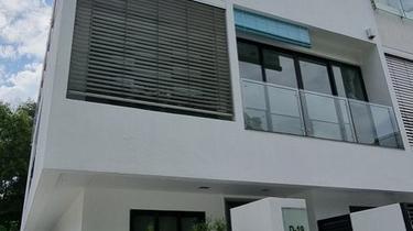 Gated and guarded  corner lot 4 storey terrace link wt private lift . 1