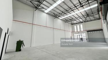 Ready To Move In - Semenyih, Lekas, Villaraya, Hi-Tech, Semi-D Factory 1