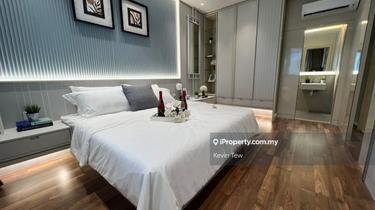 Freehold Condo near Taman Naga Emas MRT 1