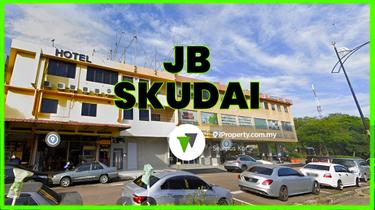 Prime Location Next to Highway, Near Mall & Ciq ! 1