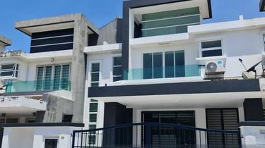 Below Market 24x70 Tiara East Semenyih Freehold Superlinked House 1