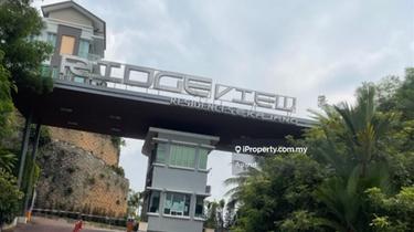 Triple storey bungalow unit located at ridgeview residence, kajang. 1