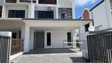 Setia Utama Bywater Semi D 1