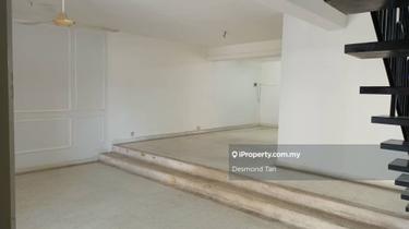 Near Field And Park, Basic Well-Kept Condition, Guarded 1