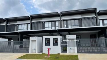 Hampton residence 2 storey Superlink house to Sale 1
