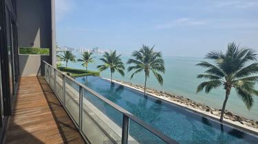 Shorefront residence georgetown duplex 3222sf 4cp rare worth seaview 1