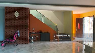 Stephen Avenue fully renovated 3 storey corner terraced house. 1