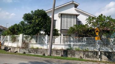 Modern Contemporary  Home In A Great Location 1