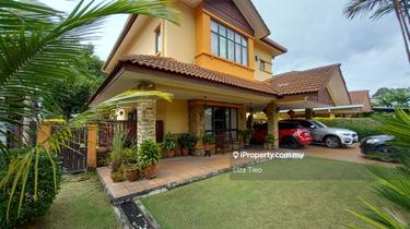 Bukit Rimau Bungalow (Gated & Guarded) with gym & swimming pool 1