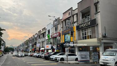 Ground Floor Spacious Unit For Rent 1