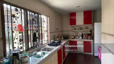 Extended Living Room and Kitchen, Renovated Condition House 1