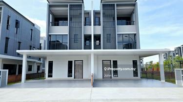 Good Freehold 2.5 Storey Cluster Semi D Bromelia Bukit Puchong 1
