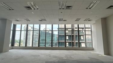 Office space at the best location and convenience 1