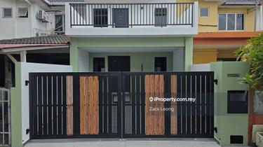 Newly renovated / balcony / modern design home taman puchong utama 10 1