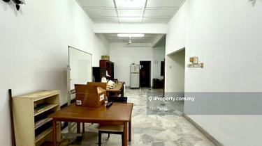 Flat Layout Single Storey at Abang Haji Openg, Ttdi 1
