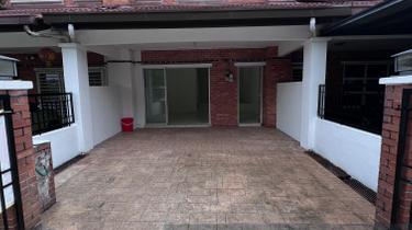 Opposite No House 1