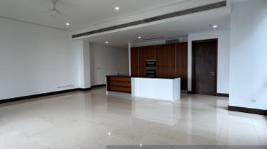 Freehold Luxury Condo, Ready Move in Developer Units, 5 minute to KLCC 1
