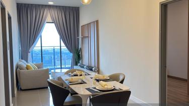 Brand new unit Available immediately! 1