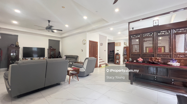 Super cheap renovated freehold 3sty link bungalow 1