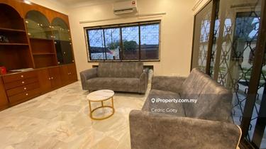 Spacious corner terrace house available for sale in Petaling Jaya 1