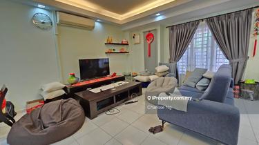 2 Storey Terrace House with Facing South & Freehold 1
