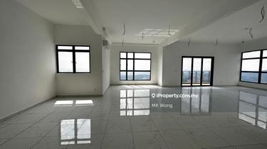 Large Large Nice unit for sell  1